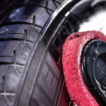 Bọt biển có tay cầm bôi dưỡng lốp xe SGCB Tire Sponge SGGD296 29cmx9cm